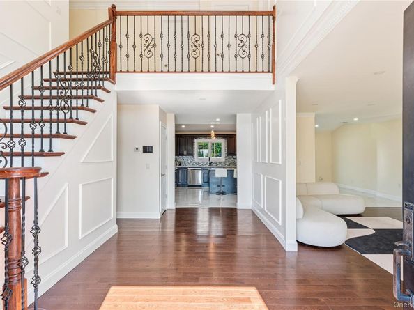 858 Prescott Street, Valley Stream NY 11580
