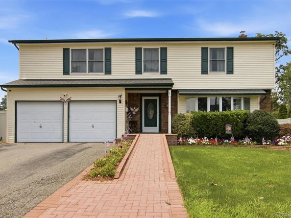 1 Geoffrey Avenue, Syosset NY 11791