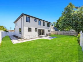 8 Table Lane, Hicksville NY 11801