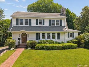 15 Lyons Place, Larchmont NY 10538