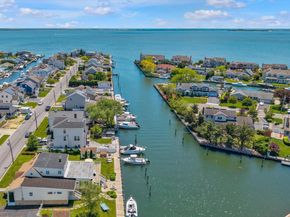 52 Bayview Avenue, Babylon NY 11702