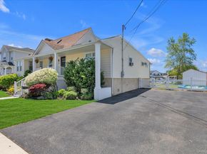 52 Bayview Avenue, Babylon NY 11702