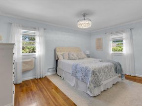 25 Arrowwood Lane, Melville NY 11747