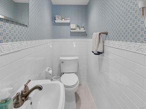 25 Arrowwood Lane, Melville NY 11747