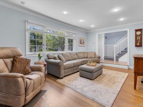 25 Arrowwood Lane, Melville NY 11747