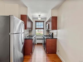 70 S Park Avenue 204, Rockville Centre NY 11570