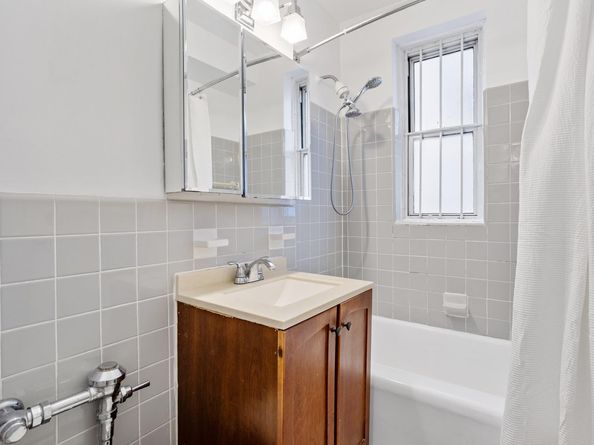 800 Grand Concourse 3KS, Bronx NY 10451