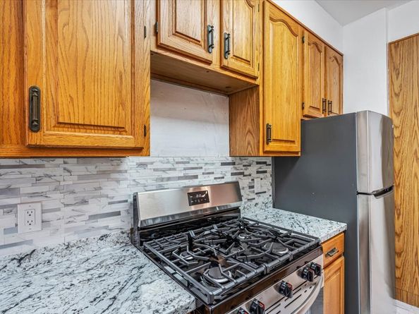 35-36 80th Street 23, Queens NY 11372