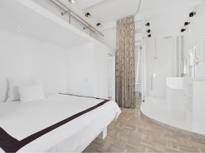 400 East 52nd Street PHT, New York NY 10022
