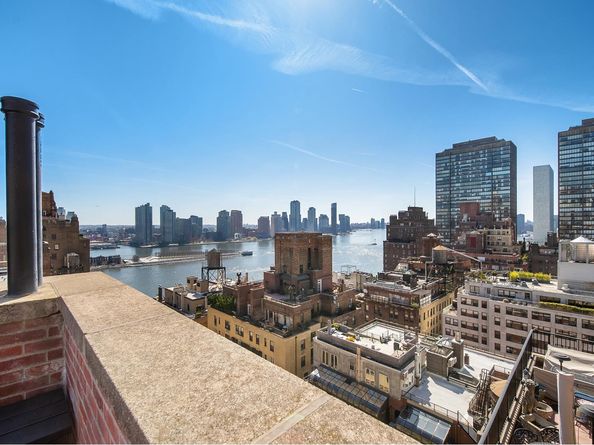 400 East 52nd Street PHT, New York NY 10022