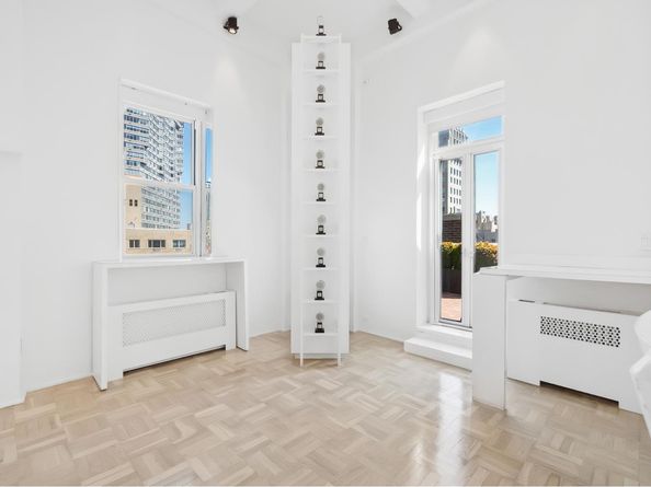 400 East 52nd Street PHT, New York NY 10022