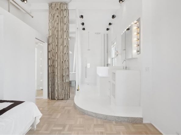 400 East 52nd Street PHT, New York NY 10022