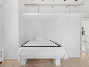 400 East 52nd Street PHT, New York NY 10022
