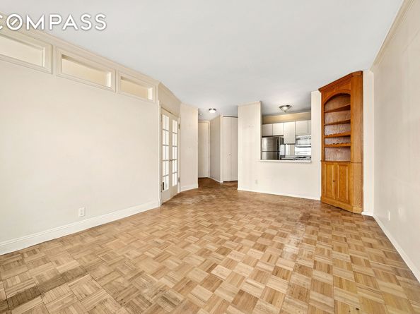 21 South End Avenue 528, New York NY 10280