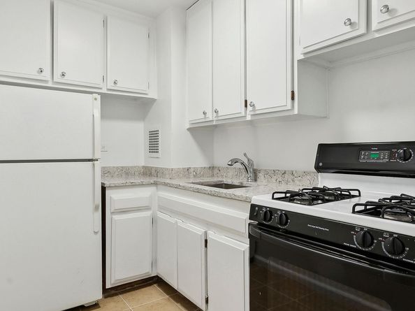 16 West 16th Street 10FS, New York NY 10011