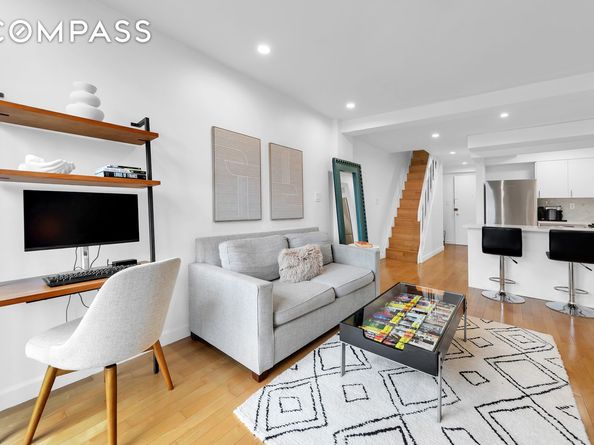 215 East 24th Street 602, New York NY 10010