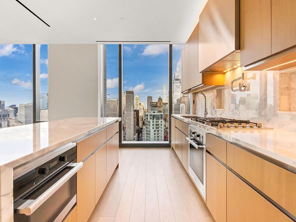 277 5th Avenue 49A, New York NY 10016