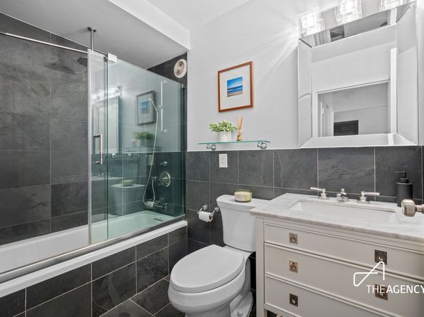 61 West 62nd Street 5F, New York NY 10023