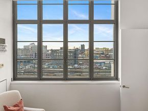 27-28 Thomson Avenue 529, Queens NY 11101