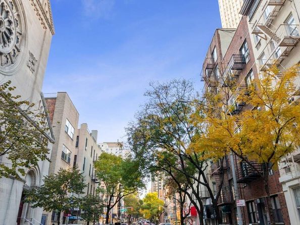 419 East 87th Street 3A, New York NY 10128