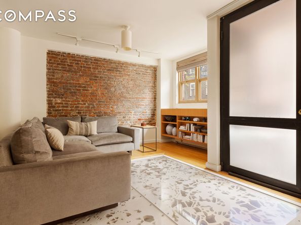 357 West 12th Street 1E, New York NY 10014