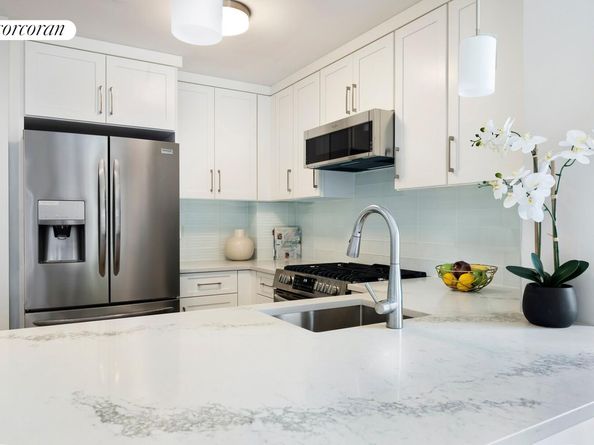 23-16 31st Avenue 4A, Queens NY 11106