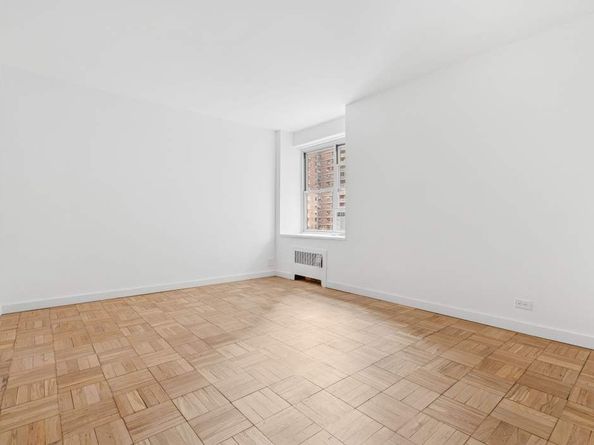 475 Fdr Drive L804, New York NY 10002