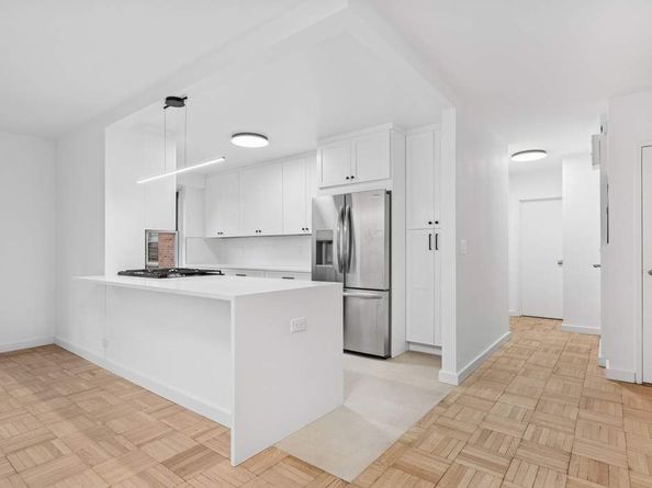 475 Fdr Drive L804, New York NY 10002