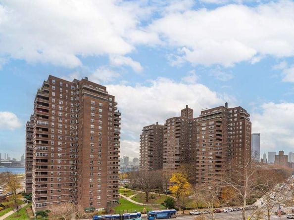 475 Fdr Drive L804, New York NY 10002