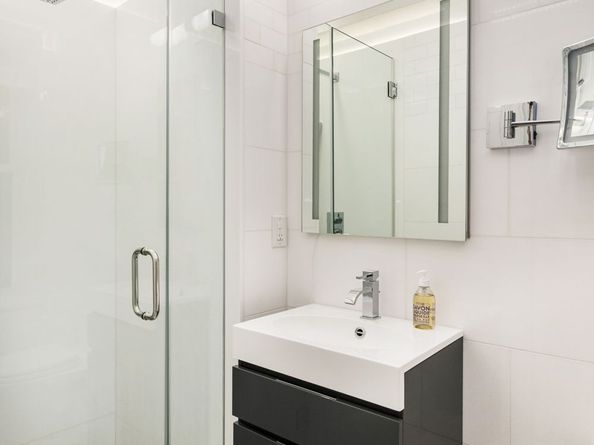 45 Christopher Street 2E, New York NY 10014