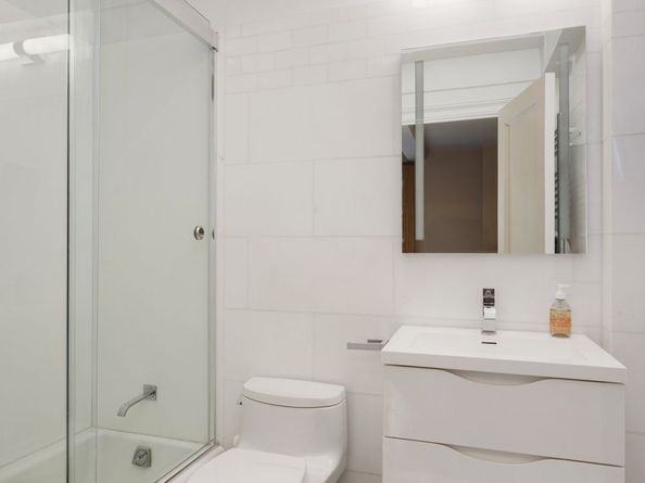 45 Christopher Street 2E, New York NY 10014