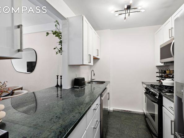 40 East 9th Street 7L, New York NY 10003