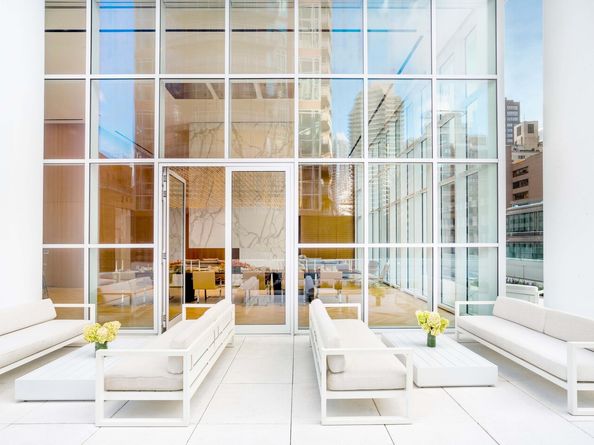 200 East 59th Street 12A, New York NY 10022