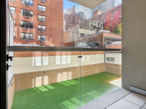 244 East 52nd Street 4C, New York NY 10022