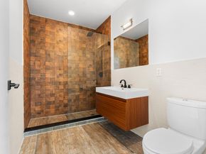 42-60 Crescent Street 5A, Queens NY 11101