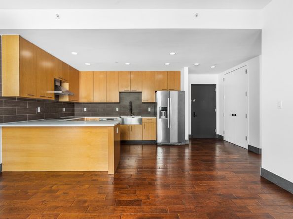 42-60 Crescent Street 5A, Queens NY 11101