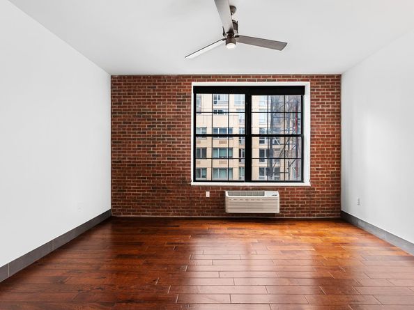 42-60 Crescent Street 5A, Queens NY 11101