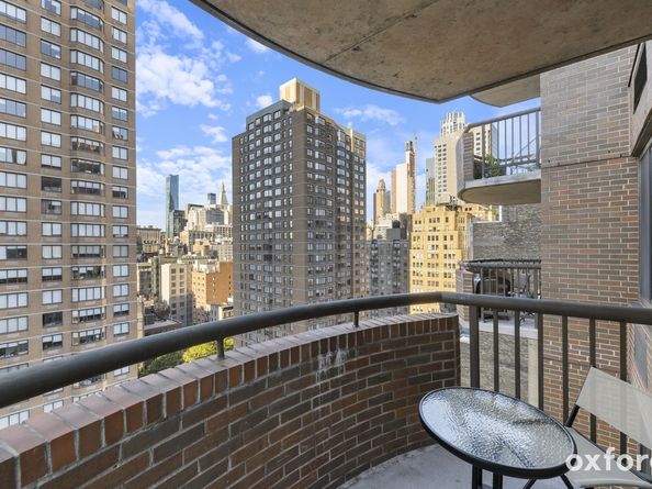 157 East 32nd Street 18B, New York NY 10016