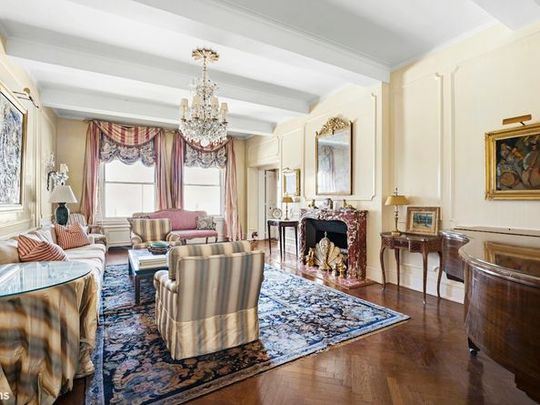 33 East 70th Street 11C, New York NY 10021