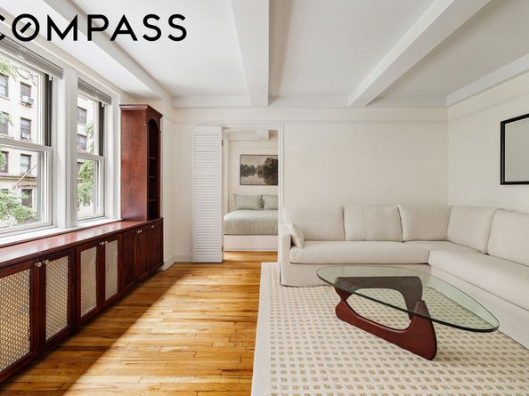 155 East 49th Street 3B, New York NY 10017