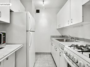 166 East 61st Street 10M, New York NY 10065