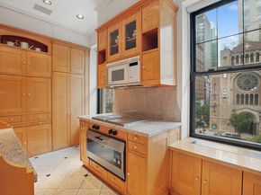 521 Park Avenue 3C, New York NY 10021
