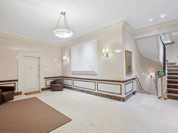 521 Park Avenue 3C, New York NY 10021