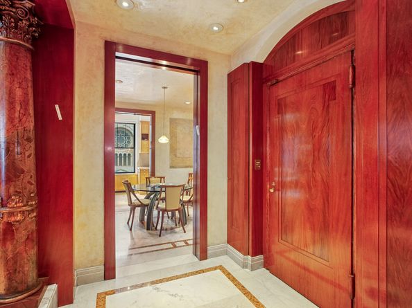 521 Park Avenue 3C, New York NY 10021