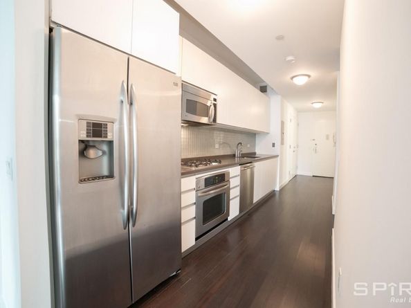 306 Gold Street 3E, Brooklyn NY 11201