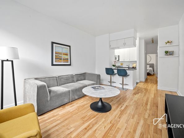 415 East 80th Street 4R, New York NY 10028