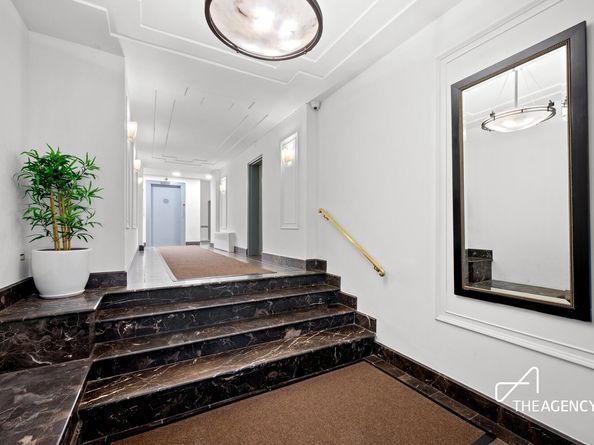 415 East 80th Street 4R, New York NY 10028