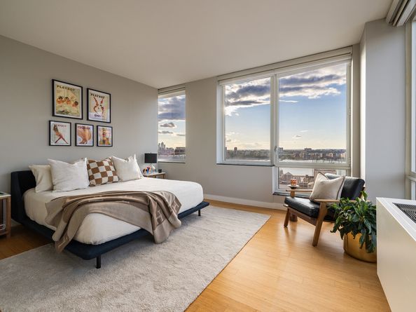 450 West 17th Street 2208, New York NY 10011