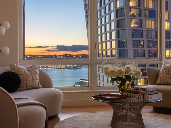 450 West 17th Street 2208, New York NY 10011