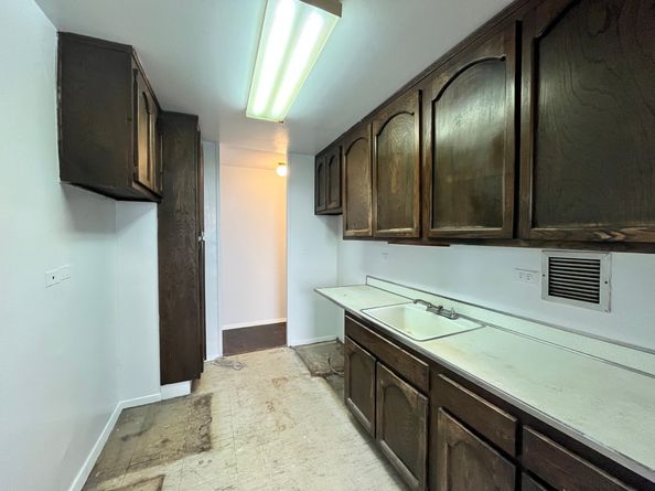 175-01 Hillside Avenue 1L, Queens NY 11432